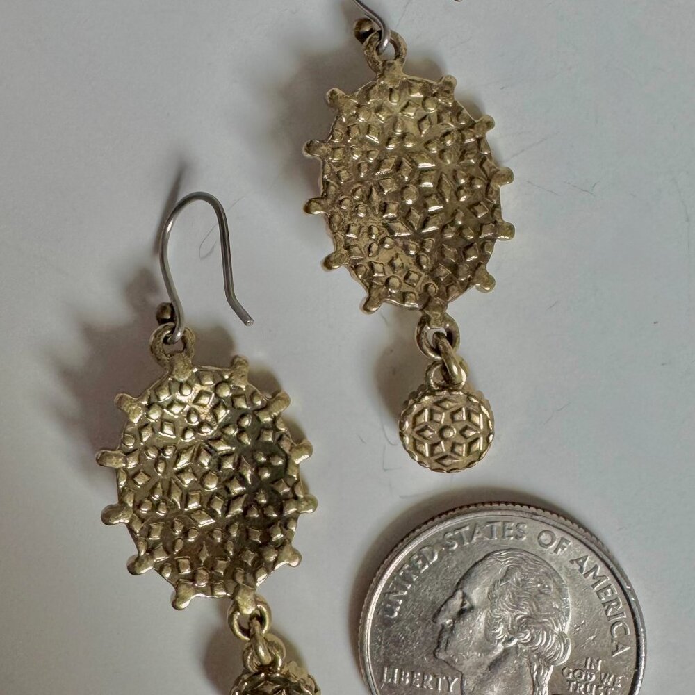 Vintage Lucky Gold Tone Moonglow Pendant Necklace with Matching Dangle Earrings - Picture 14 of 16